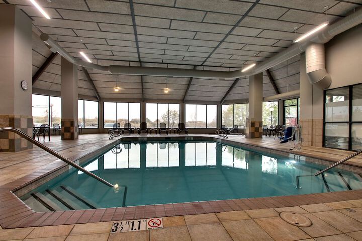 Pool 45 of 77