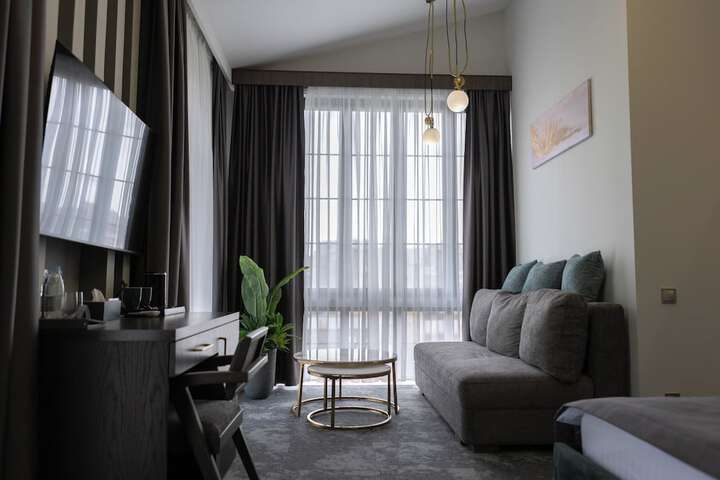 Room 107 of 209