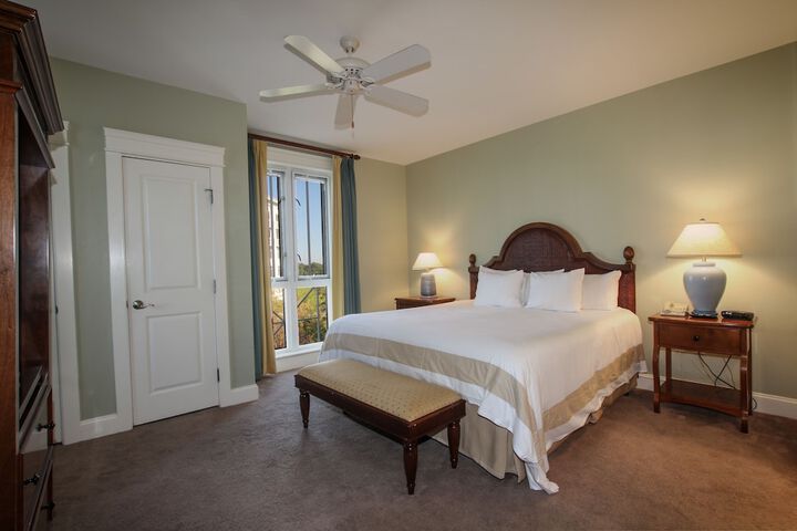 Room 42 of 270