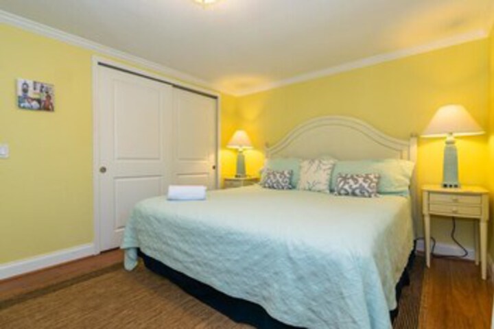 Room 53 of 59