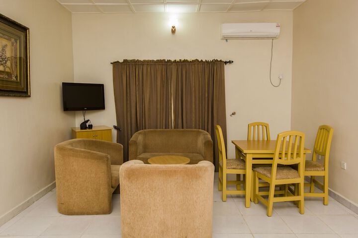 Room 34 of 51