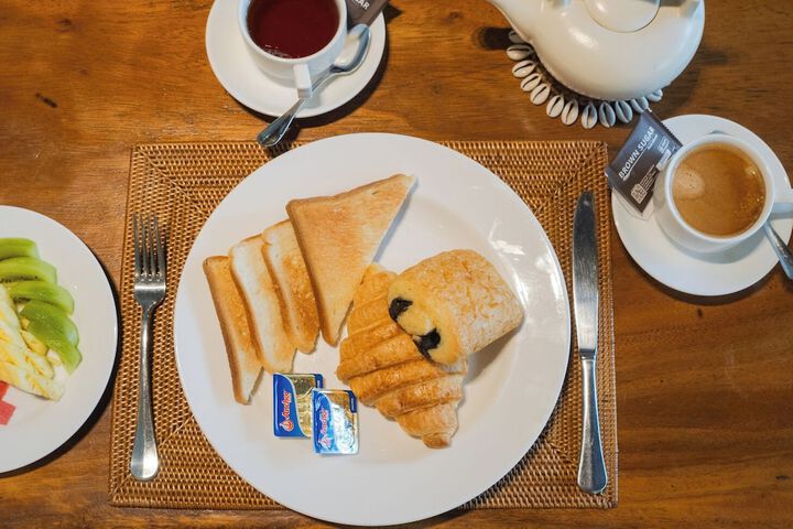 Breakfast/Coffee Service 26 of 38