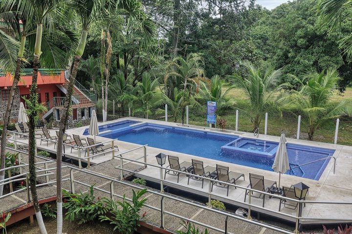 Pool Hotel
