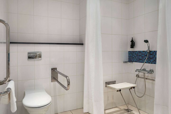 Room 20 of 38