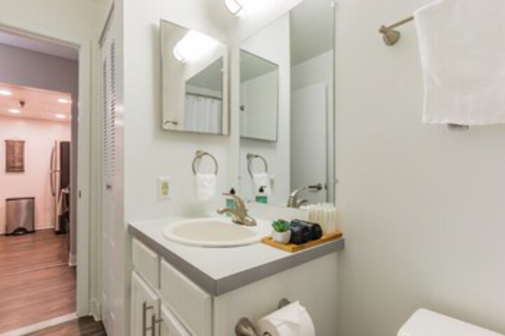 Room 65 of 307