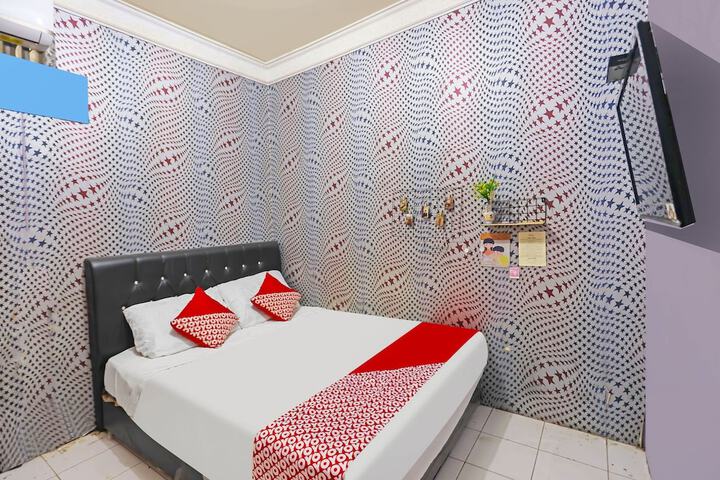 Room 12 of 23