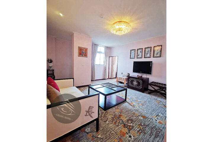 Room 18 of 52