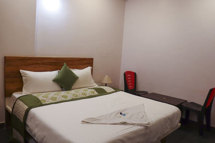 Room 16 of 44