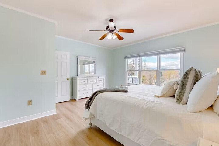 Room 10 of 120
