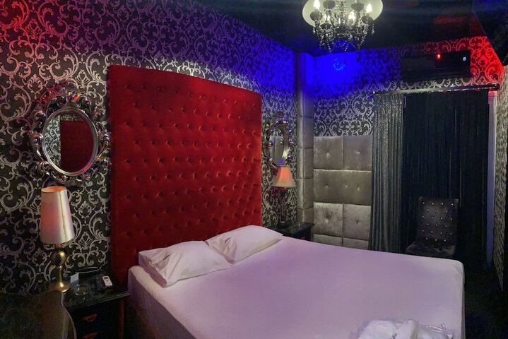 Room 70 of 139