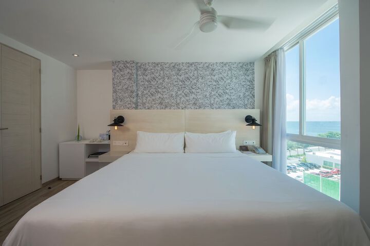 Room 15 of 94