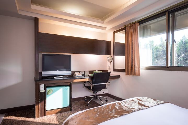 Room 18 of 44