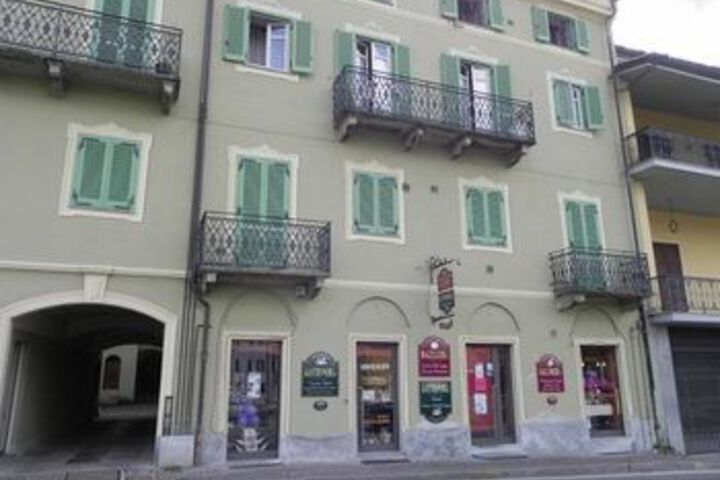 Hotel 2 of 96