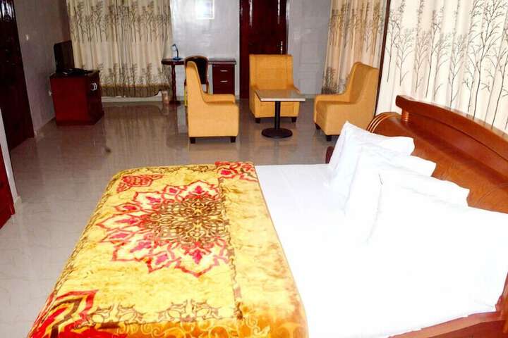 Room 3 of 57