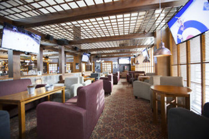 Lounge 57 of 60