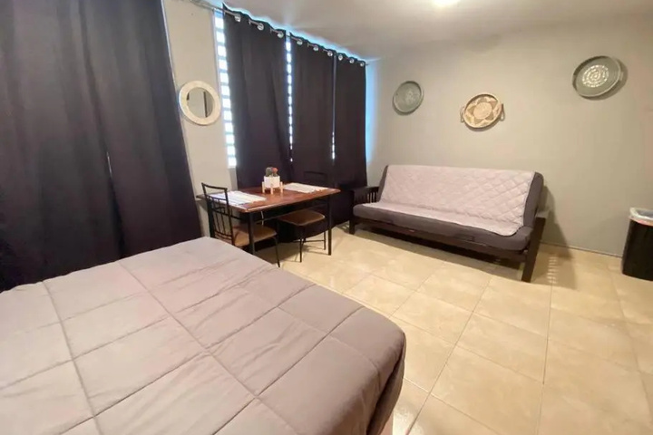 Room 4 of 17
