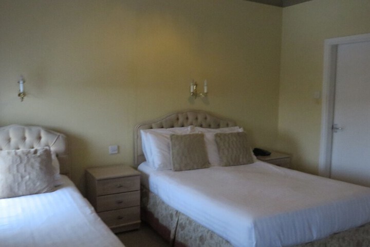 Room 39 of 74