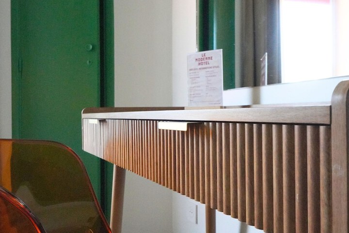 Room 33 of 119