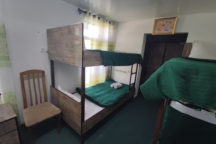 Room 43 of 70