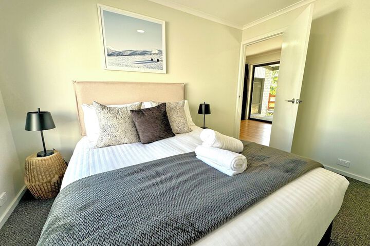 Room 10 of 157