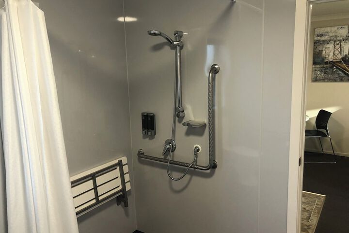 Room 31 of 40