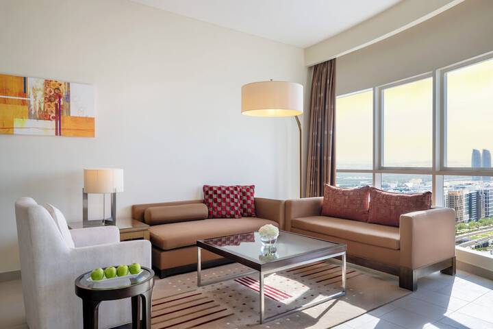 Room 35 of 178
