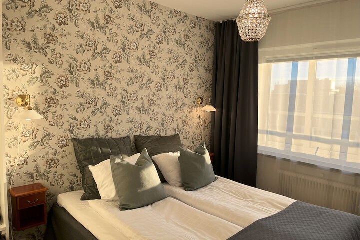 Room 51 of 91