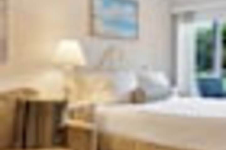 Room 122 of 549