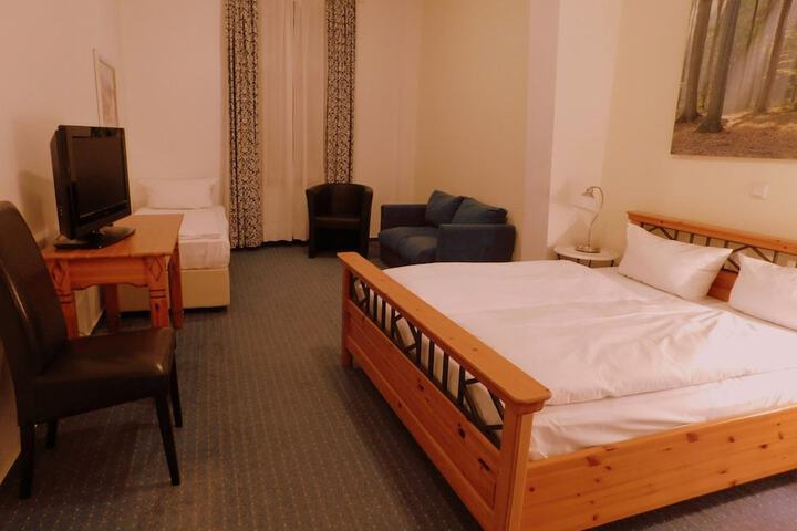 Room 23 of 47