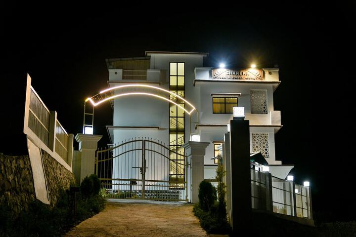 Charekh Food & Forest Resort in Lansdowne