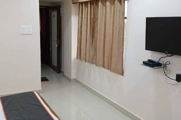 Room 7 of 31