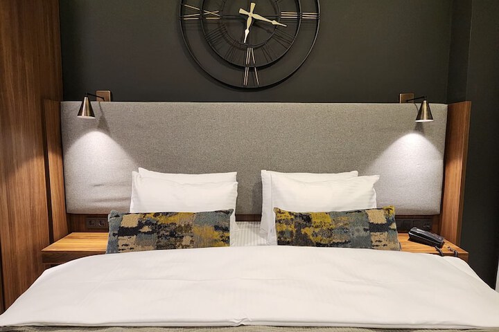 Room 17 of 55