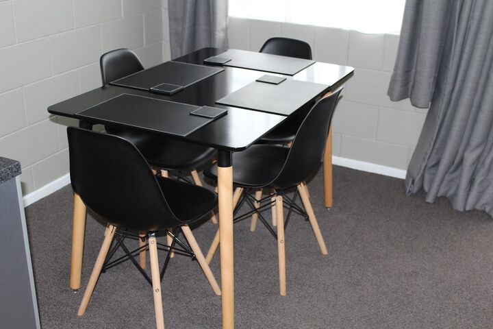 Room 12 of 21