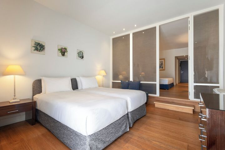 Room 46 of 151