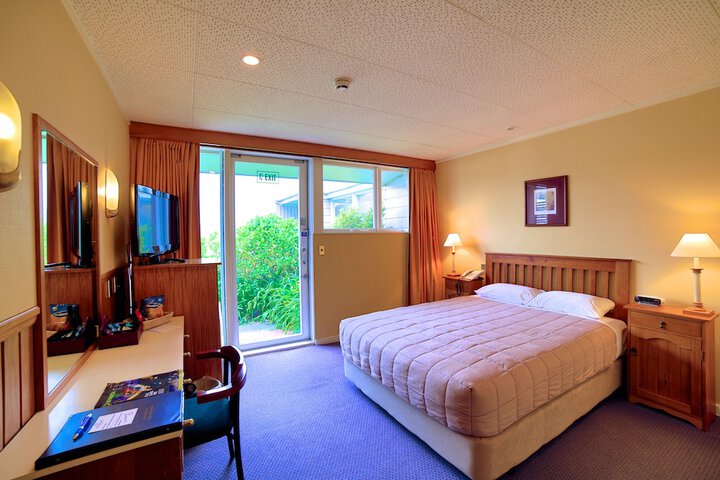 Room 5 of 42