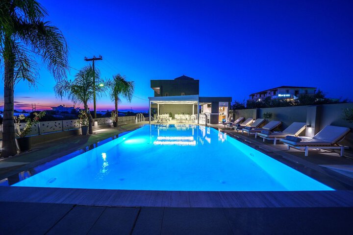 Pool 77 of 116