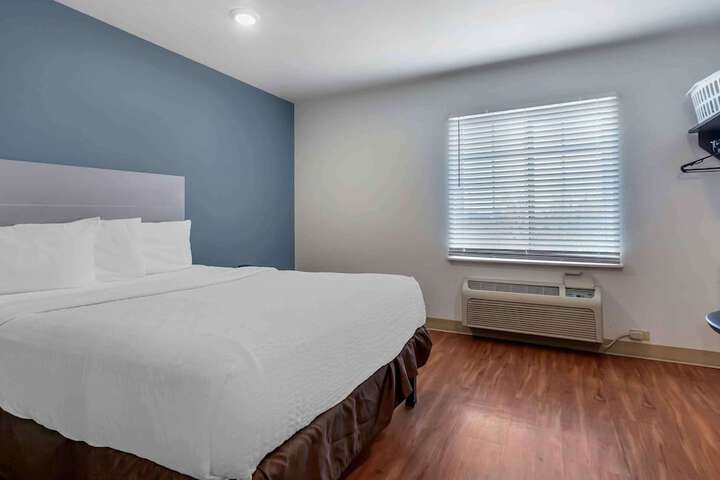 Studio with Double Bed (11 of 12)