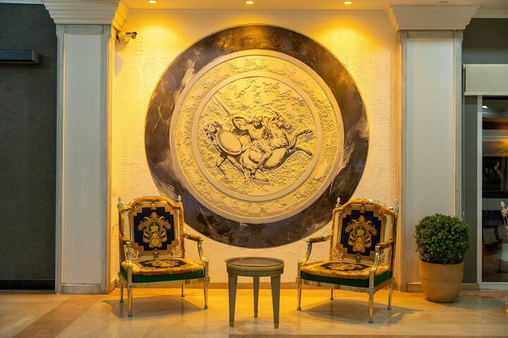Guest Lobby