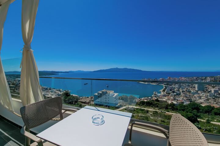 Terrace/Patio 120 of 126