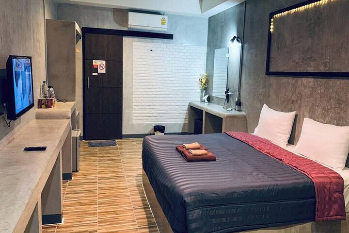 Room 32 of 95