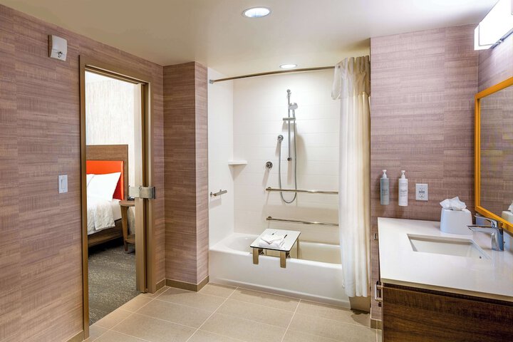 Bathroom shower