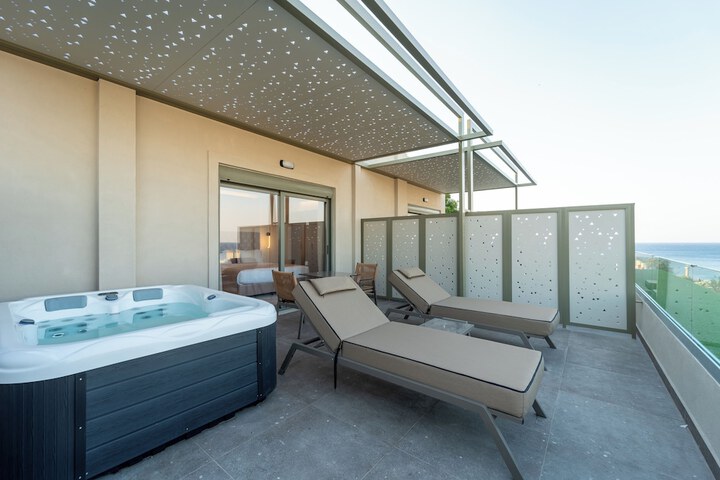 Terrace/Patio 186 of 187