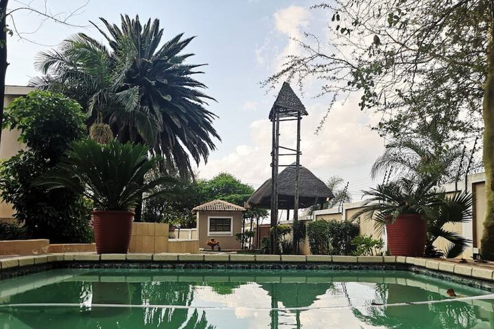 Hotel Pool