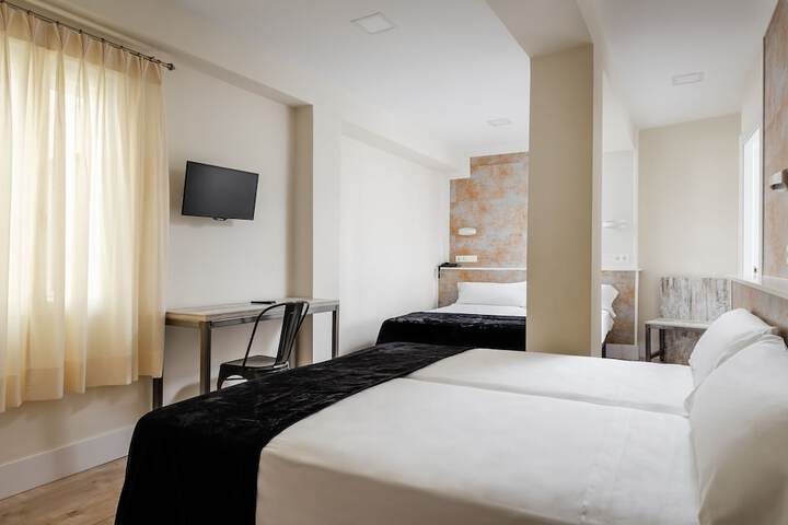 Room 15 of 65