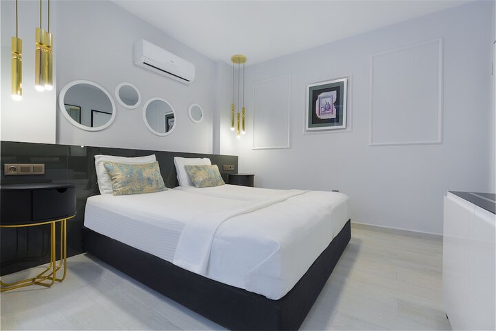 Room 20 of 53