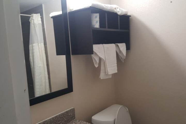 Room 8 of 13