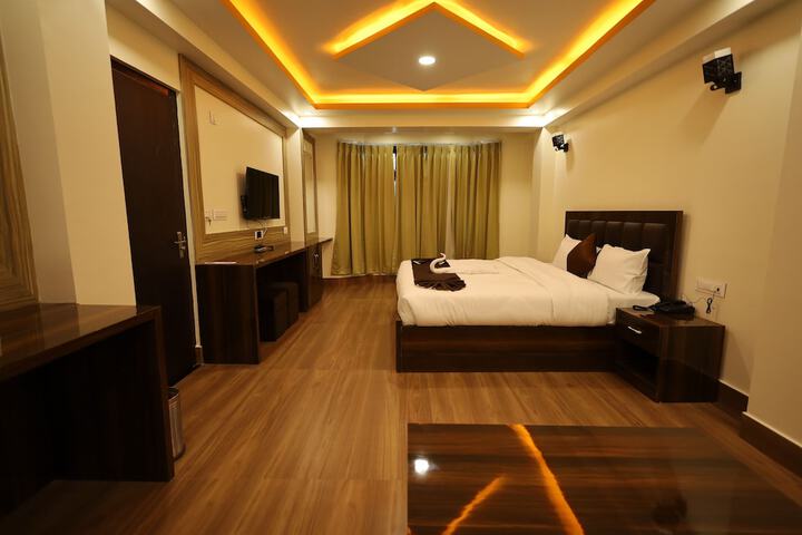 Room 17 of 24