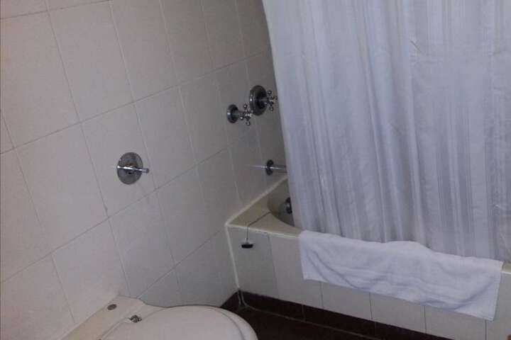Room 16 of 48