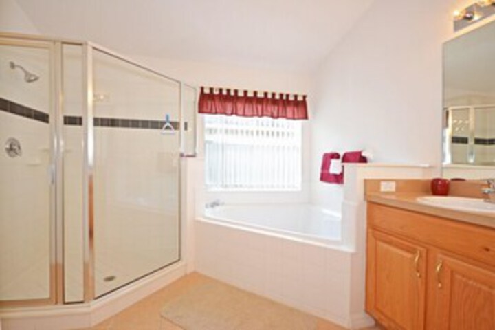 Room 6 of 26