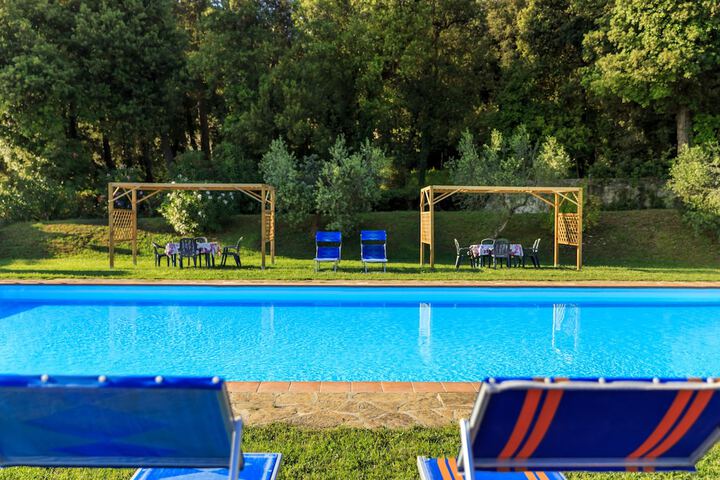 Pool 51 of 69